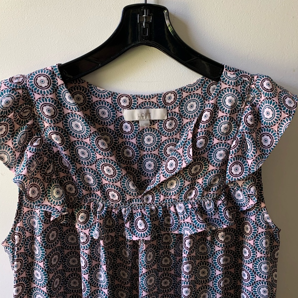 Sleeveless Loft Patterned Blouse - image 3